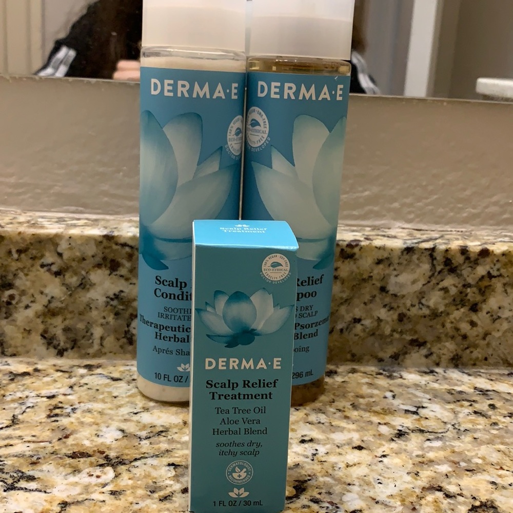 Brand new trio set. Comes with scalp relief shampoo, conditioner and treatment.